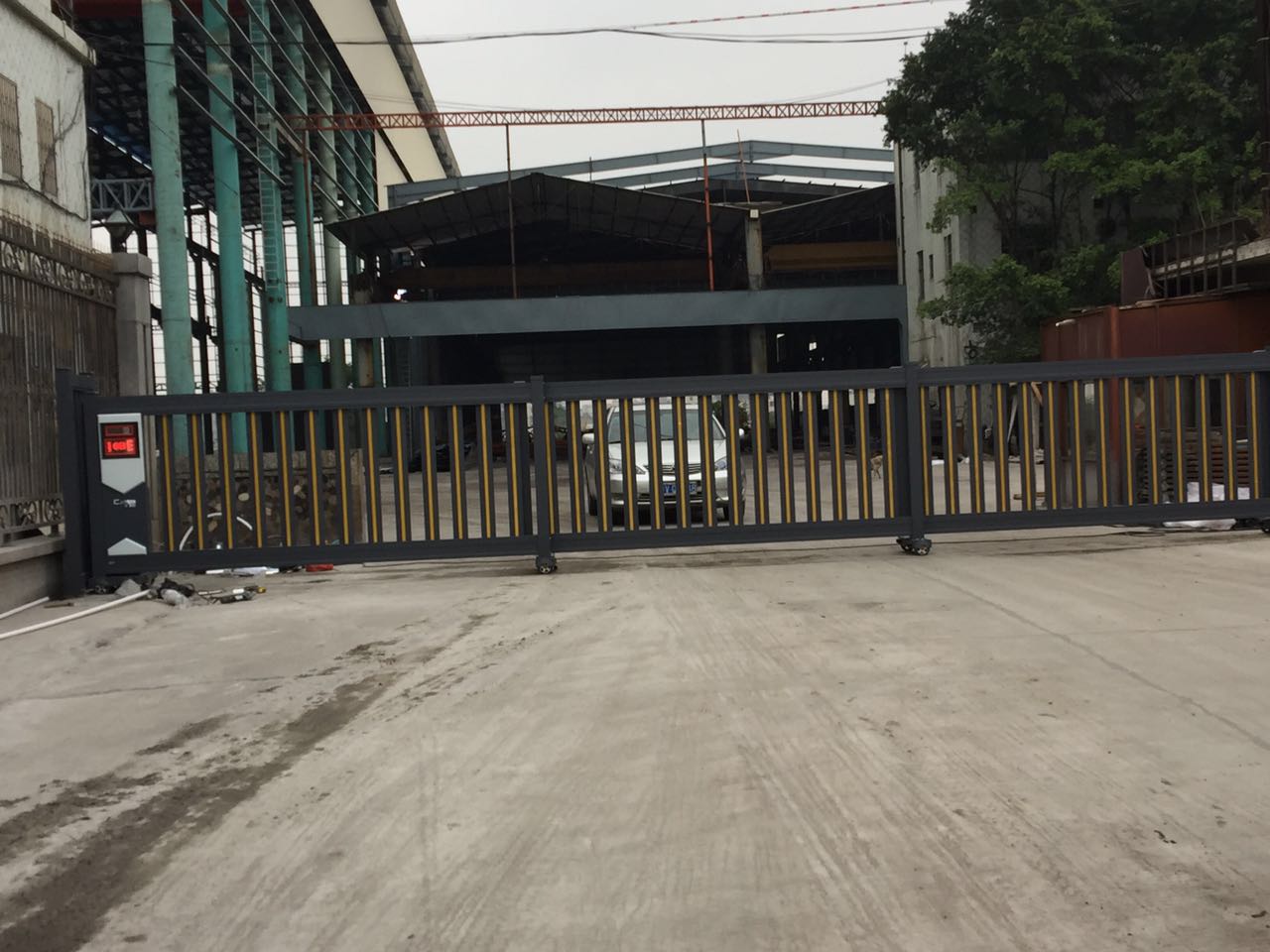 行唐县行唐县济南分段平移门